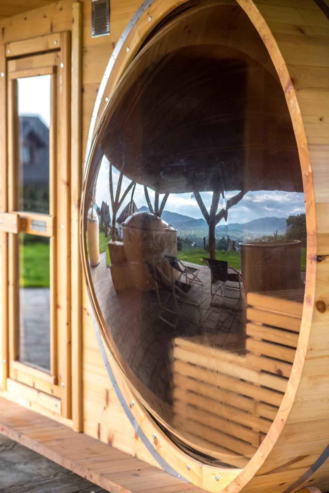Zagroda Z Bala Z Basenem &sauna & Jacuzzi & Balia Slopnice