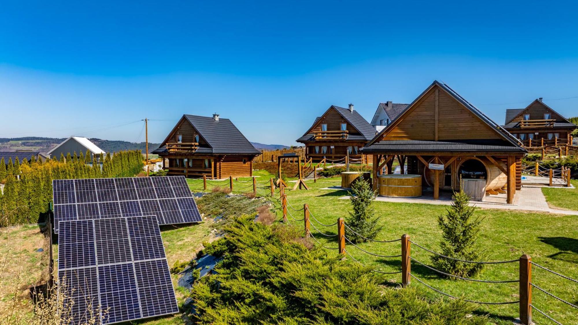 Zagroda Z Bala Z Basenem &sauna & Jacuzzi & Balia Chalet Slopnice