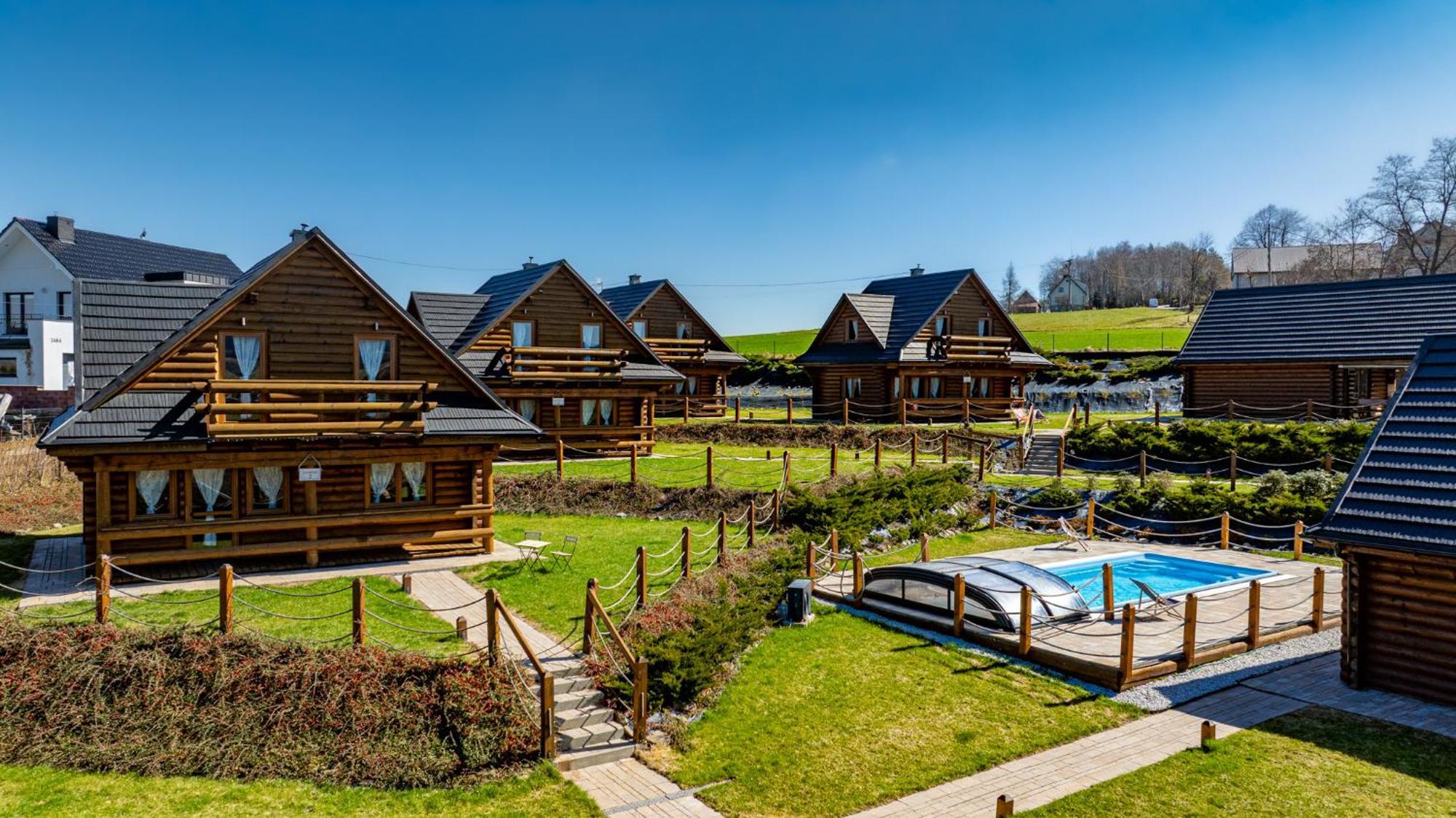 Zagroda Z Bala Z Basenem &sauna & Jacuzzi & Balia Slopnice
