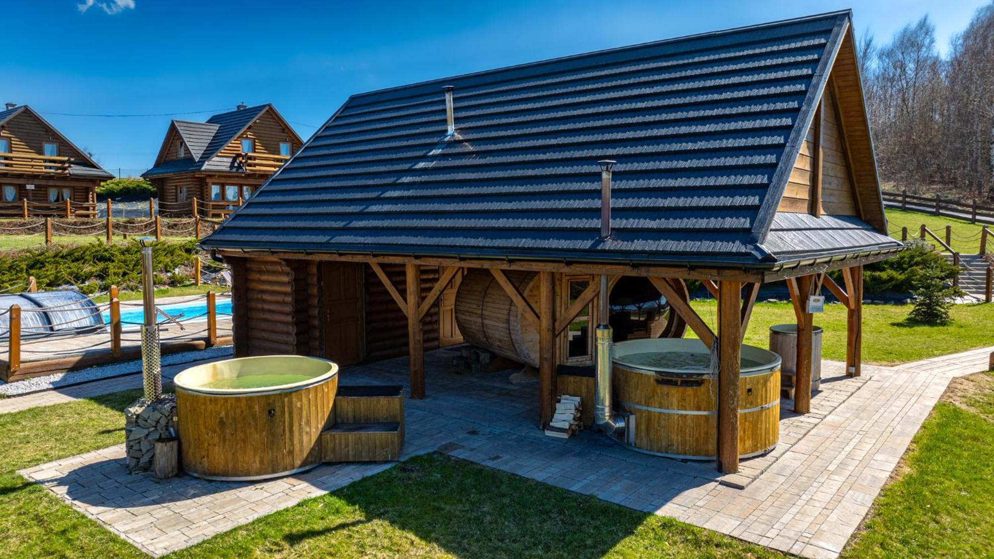 Zagroda Z Bala Z Basenem &sauna & Jacuzzi & Balia Chalet