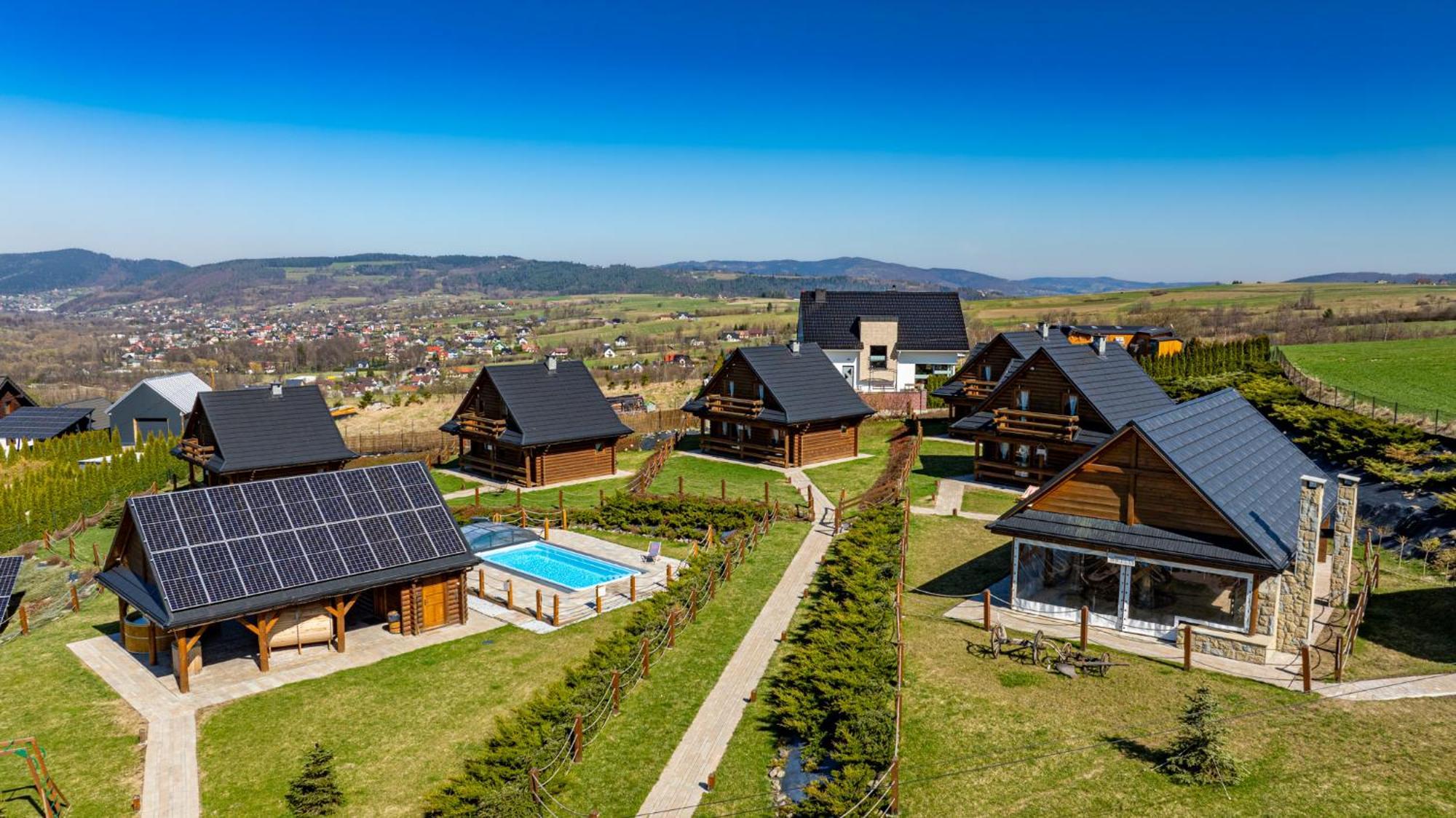 Zagroda Z Bala Z Basenem &sauna & Jacuzzi & Balia * Slopnice